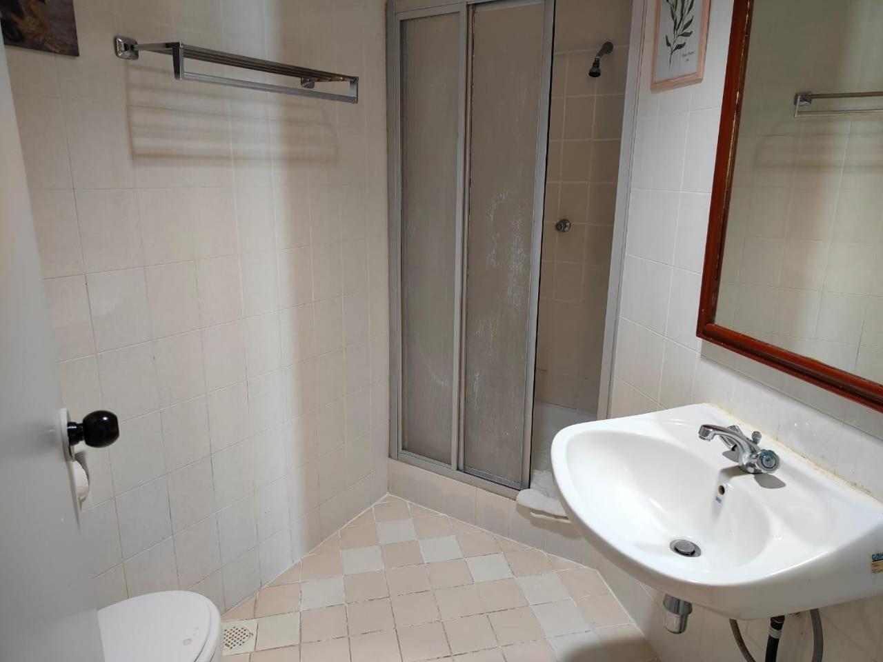 Rainbow Paradise Beachfront Penang Tanjung Bungah  Exterior foto